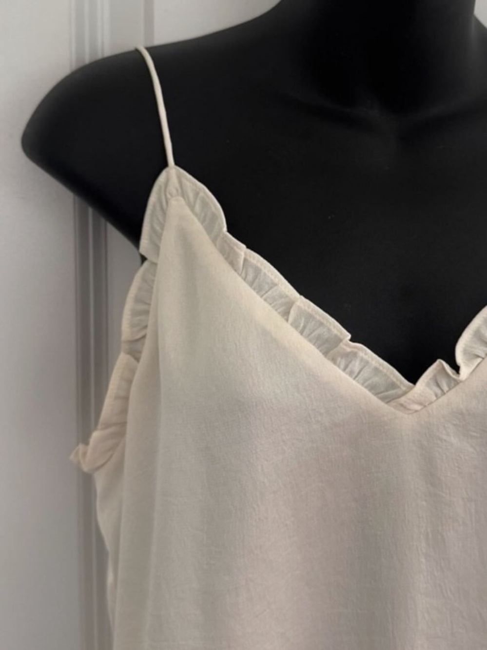 Express Ruffle Trim Cami Top - Picture 3 of 9